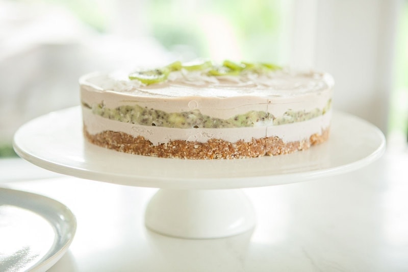 Buy/Send Kiwi Cake Online - Rose N Petal